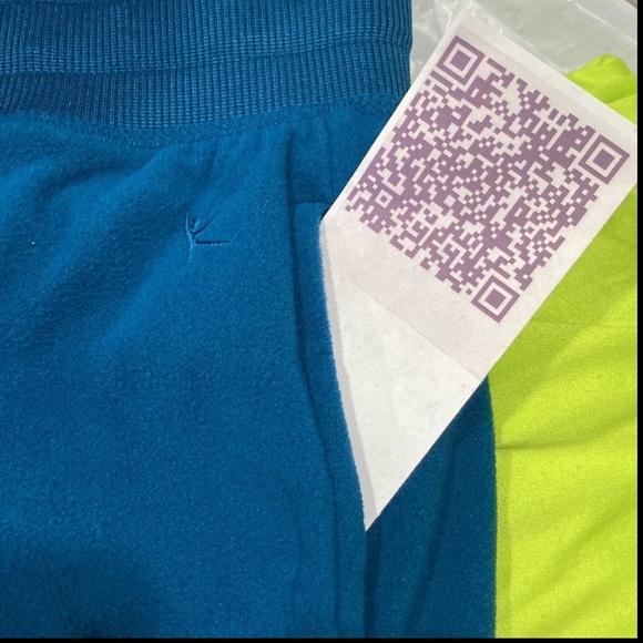 Last Set! Women’s DANSKIN NOW Shirt/Sweatpant Set-Dark Teal NWT - Picture 1 of 4